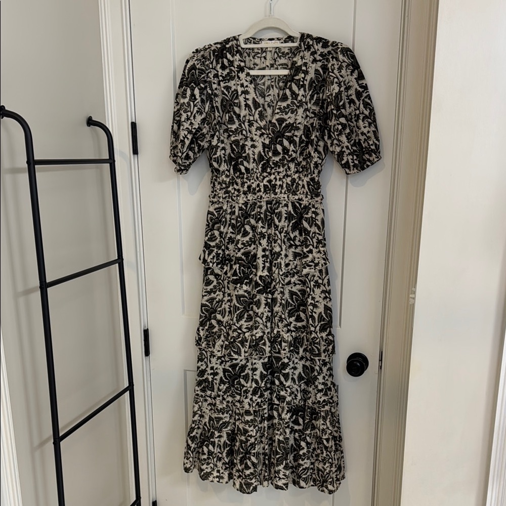 Anna Cate puff sleeve Maxi Dress